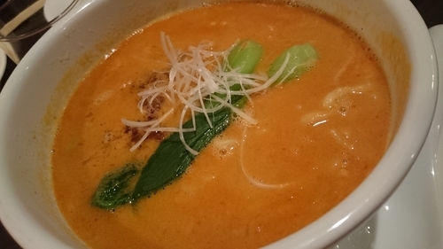 「担々麺１０８０円」@鎌倉山下飯店の写真