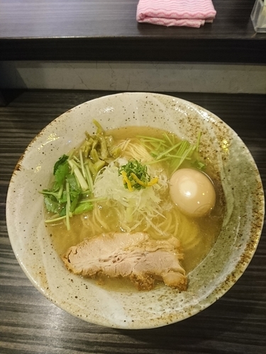 「鯵ニボ汐そば(塩) 750円 味玉(クーポン)」@志奈そば 田なかの写真