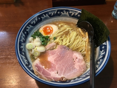 「背脂にんにく 焦がし醤油ラーメン出汁ぽってり+クーポン替え玉」@ゆなみ屋の写真