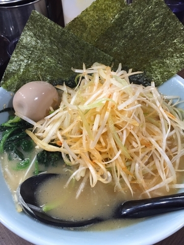 「ネギラーメン（900円）+100円」@千家 本店の写真