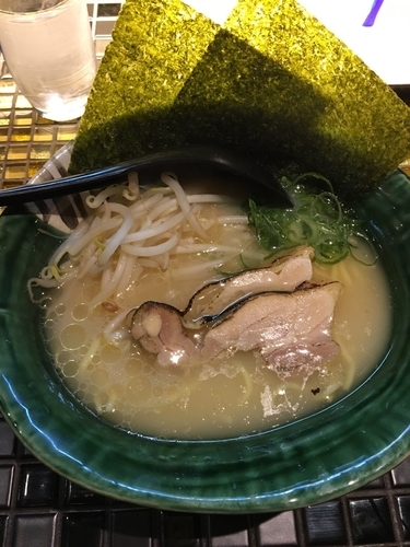 「鶏ベースの濃厚塩ラーメン（こってり）」@麺処708の写真