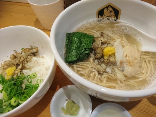 「【1周年限定】とらふぐラーメン＋とらふぐ雑炊丼1500円」@真鯛らーめん 麺魚の写真