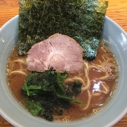 ラーメン並¥680