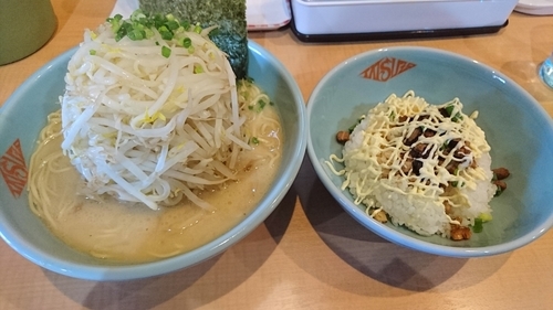 「たつ蔵ラーメン たつ丼セット もやしトッピング」@麺工房 たつ蔵の写真