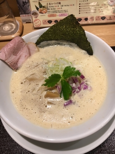 「うまい鶏白湯らー麺￥８３０+Aセット￥２００」@うまい麺には福来たる 西中島店の写真