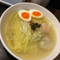 あら炊き塩らぁめん味玉トッピング