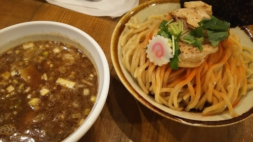 「辛つけ麺（大）」@馳走麺 狸穴の写真