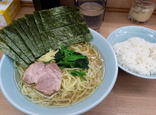 「のり増しラーメン中  無料ライス」@横浜ラーメン 武蔵家 明大前店の写真