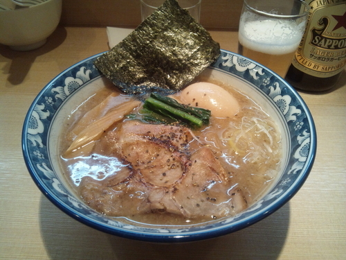 「2号ラーメン（濃厚系） 麺少なめ　780円」@ラーメン 雷鳥の写真