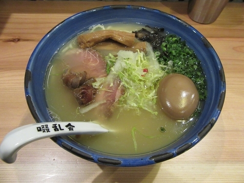 「らーめん塩　碧（８５０円）＋味玉１００円」@自家製麺 啜乱会の写真