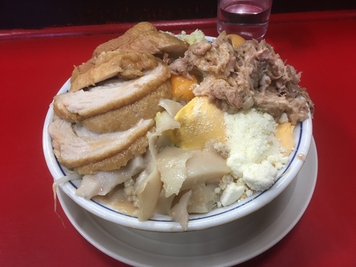 「味噌汁なし 麺半分150g＋豚増し＋ほぐし＋Wチーズ＋味玉」@豚男 -BUTAMEN-の写真