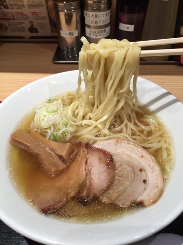 「ラーメン ¥800」@松戸富田麺業 千葉駅構内店の写真