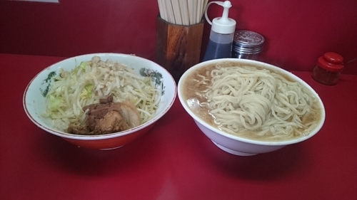 「麺増し大(ヤサイアブラ)￥８３０」@ラーメン二郎 京急川崎店の写真