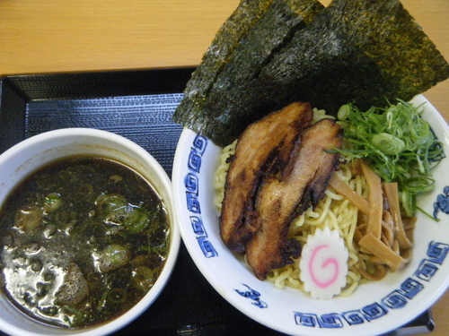 「溜まり醤油と鰹だしのつけそば・普通盛り(200g)880円」@麺処 象山屋の写真