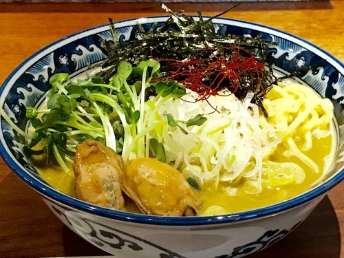 「牡蠣拉麺」@麺や 佐市 幡ヶ谷店の写真