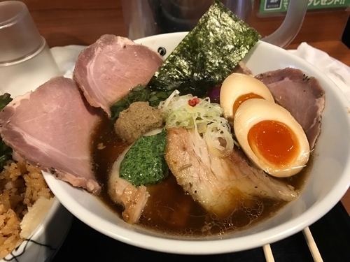 「ポルチーニ茸と極上豚清湯が出会った故の極み醤油そば」@ジャンクストーリー 本店の写真