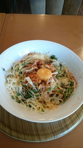 「豚キムチあぶらそば＋チーズ」@汁なし麺専門店 Mendesignの写真