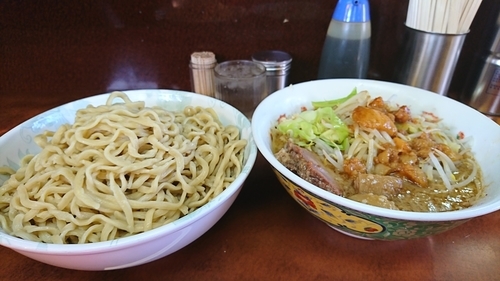 「小つけ麺 ヤサイオオメﾆﾝﾆｸｱﾌﾞﾗｽｺｼｵｵﾒ」@ラーメン二郎 めじろ台法政大学前店の写真