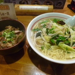 野菜らーめん（しお味）+ミニチャーシュー丼