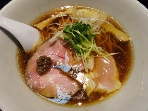 「中華蕎麦　自家製トリュフソース仕立　　850円」@神保町黒須の写真