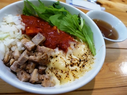 「シーフードトマトまぜそば＋追い飯小」@活龍まぜそば専門 天地の写真