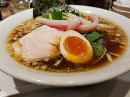 「鶏・蛤・煮干SOBA(980円)」@むぎとオリーブ さいたま新都心店の写真