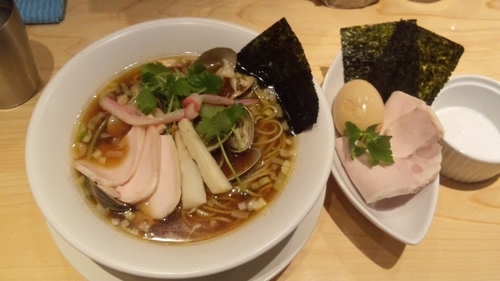 「特製蛤SOBA大盛」@Ginza Noodles むぎとオリーブの写真