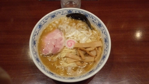 「煮干しそば大盛」@煮干中華そば 鈴蘭 新宿店の写真