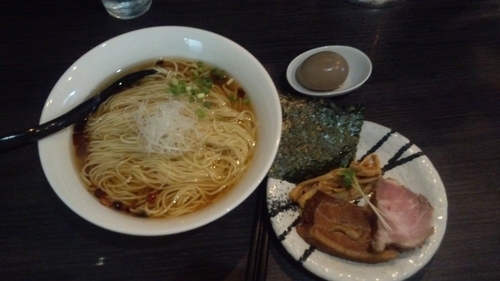 「味玉鶏だし醤油ラーメン」@麺処 ほん田 nijiの写真