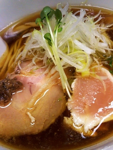 「（限定）中華蕎麦 自家製トリュフソース仕立て￥８５０」@神保町黒須の写真