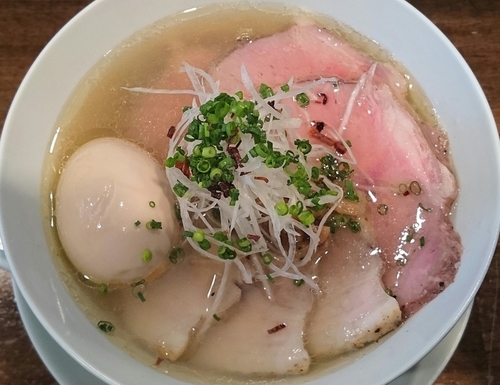 「塩チャーシュー麺」@創作麺工房 鳴龍の写真