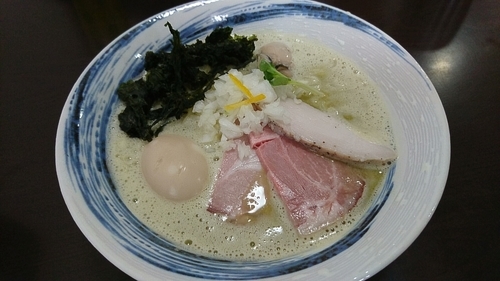 「【限定】濃厚牡蠣鶏そば　850円」@麺屋 むじゃきの写真
