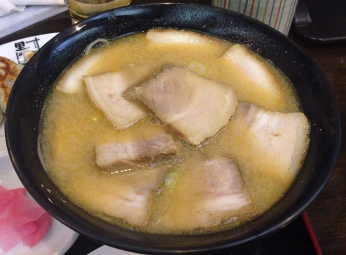 「チャーシューメン(ごま・太麺)+蔵セット」@喜多方ラーメン 里の蔵 下館店の写真