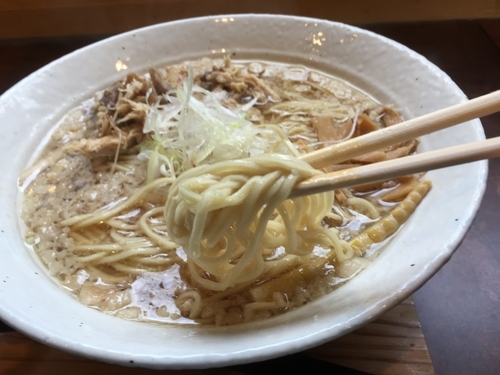 「匠鳥そば大盛り」@らーめん琥珀の写真