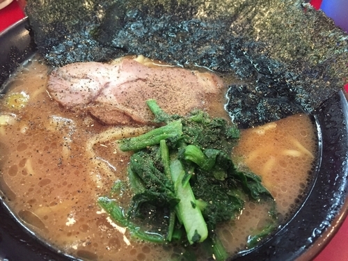 「ラーメン中盛」@家系ラーメン 王道の写真