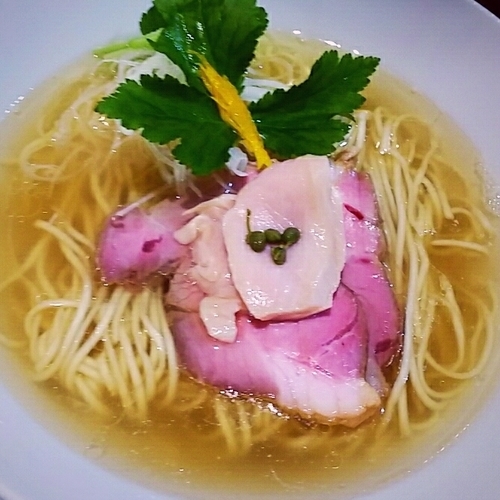 「鶏そば（塩）９００円」@麺LABOひろの写真