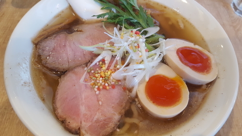 「汐らぁめん＋チャー１枚+味玉」@らぁめん蓮華の写真