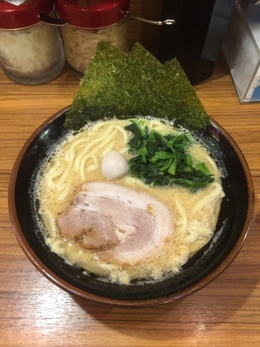 「ラーメン680円」@横浜家系ラーメン 壱角家 築地店の写真