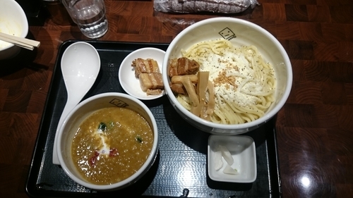 「カレー味噌つけ、麺増し（400ｇ）、角煮、ポテトサラダ」@Miso Noodle Spot 角栄 KAKU-Aの写真