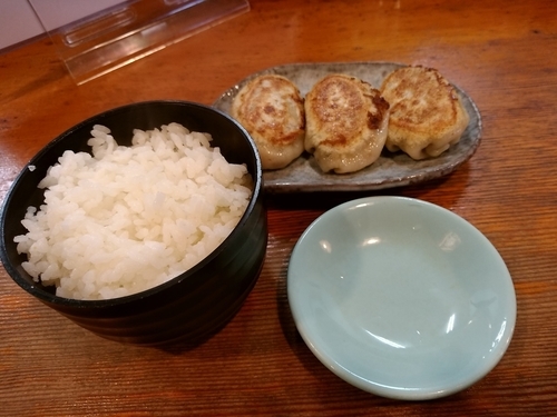 「餃子セット(餃子3個＋ライス)280円」@支那そば 松家の写真
