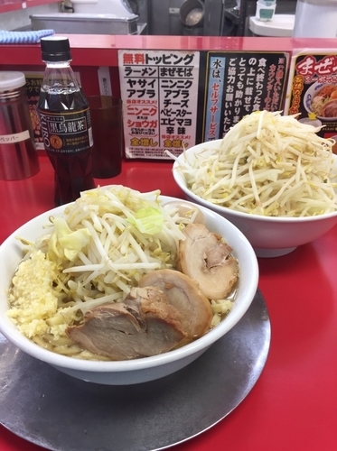 「豚玉ラーメン（大盛）、にんにくW、野菜W（別盛）」@ジャンクガレッジ 熊谷店の写真