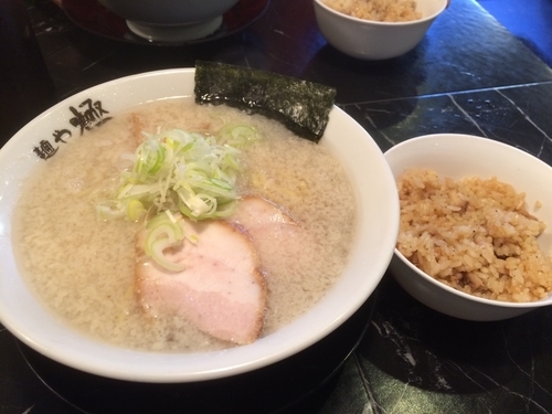 「中華そば（こってり）＋肉めし（サービス）」@麺や 極の写真