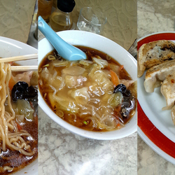 『特製ラーメン+餃子(￥450+300)』