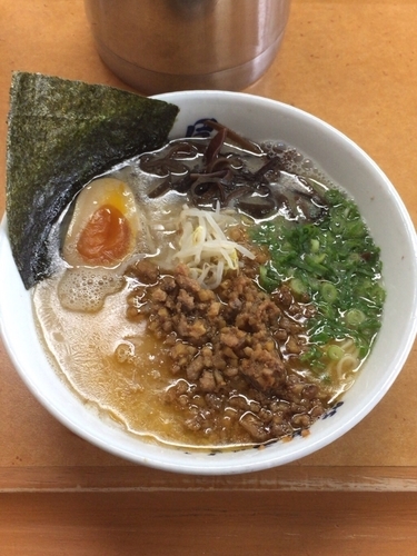 「肉しょうがラーメン」@筑豊ラーメン 山小屋 玖珂店の写真