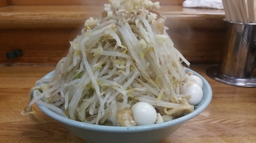 「ラーメン(650円)+うずらのタマゴ(80円)」@ラーメン そらの写真