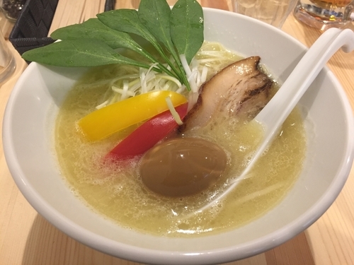 「鶏白湯 塩」@濃厚鶏出汁拉麺 吉法師 KIPPOSHIの写真