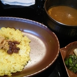 ビーフかれー 950円（税抜）