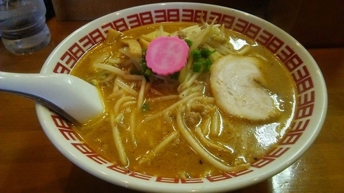 「味噌ラーメン 750円＋小ライス 100円」@ラーメンさんぱち お茶の水店の写真