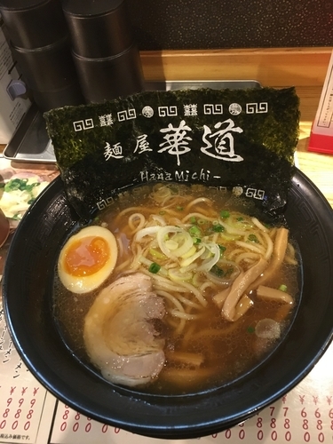 「正油ラーメン（680¥）」@麺屋 華道の写真