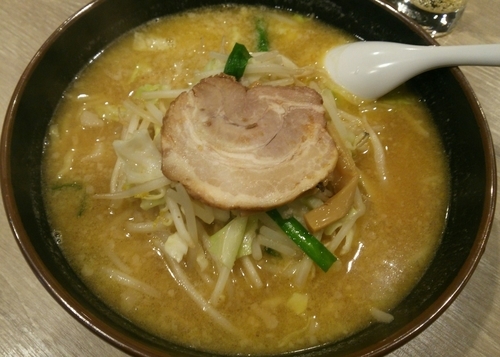 「味噌らあめん　750円」@ラーメン北斗 新橋支店の写真